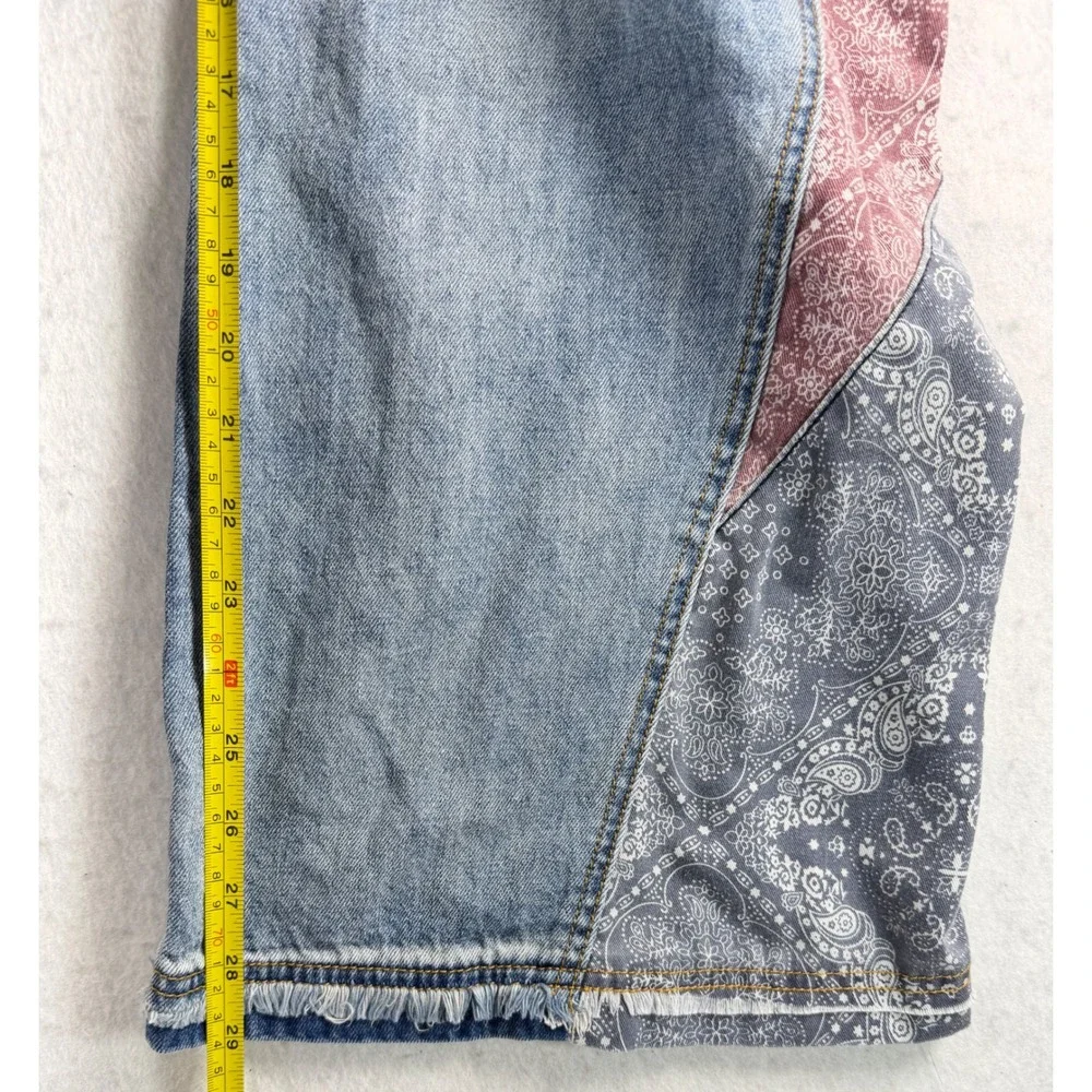 Easel Los Angeles Boho Patchwork Bandana Bell Bottom Jeans Light Wash Size Large